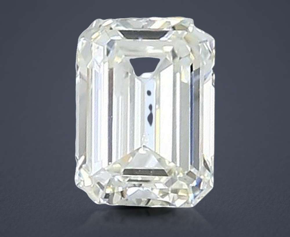 0.70 Carat Emerald Natural Diamond
