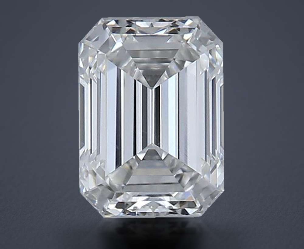 0.32 Carat Emerald Natural Diamond
