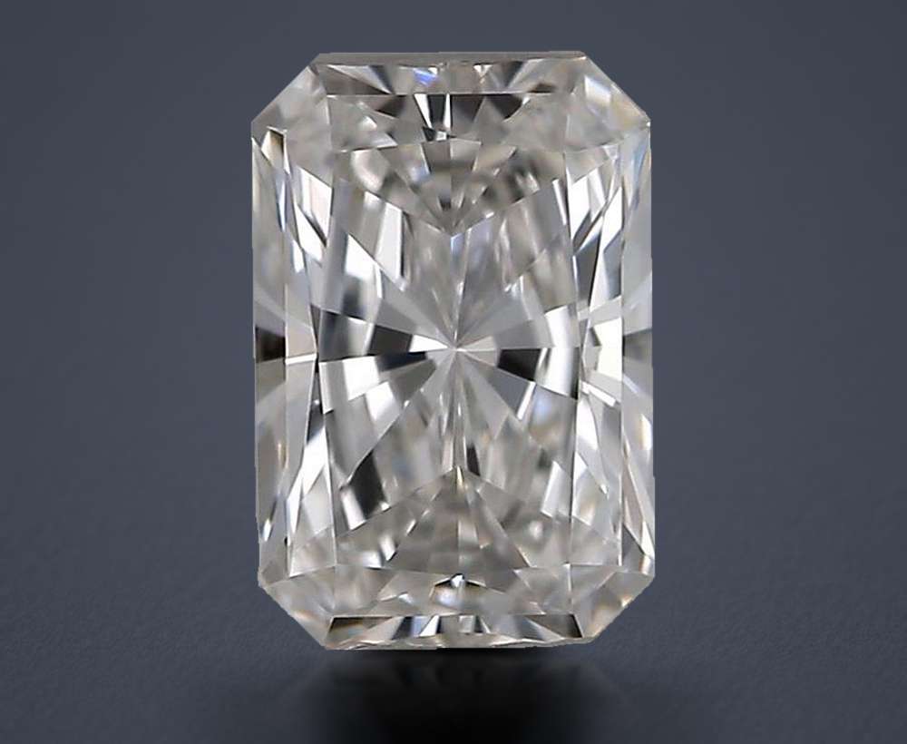 0.30 Carat Radiant Natural Diamond