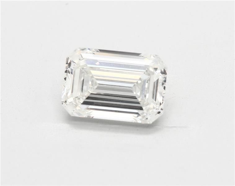 3.51ct I VS2 Rare Carat Ideal Cut Emerald Diamond