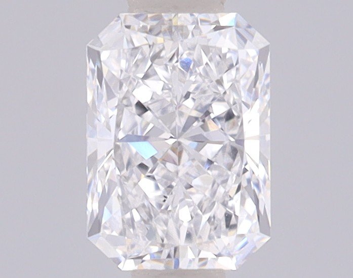 0.75ct D VS1 Very Good Cut Radiant Lab Grown Diamond