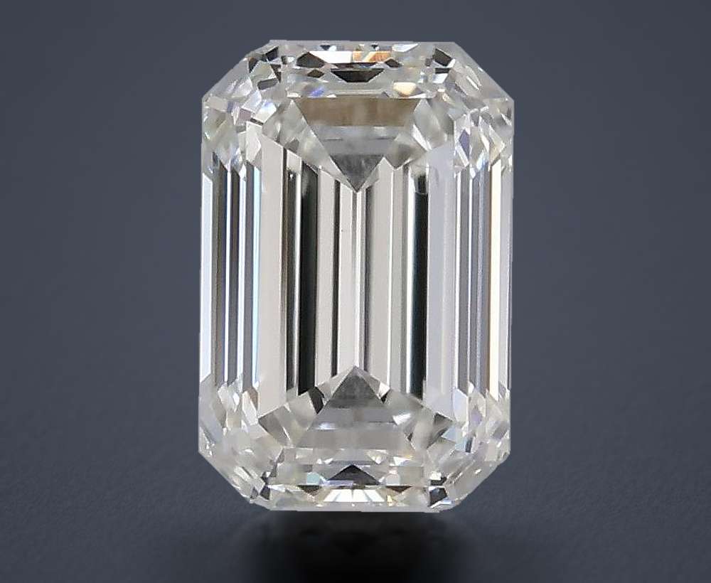 0.40 Carat Emerald Natural Diamond
