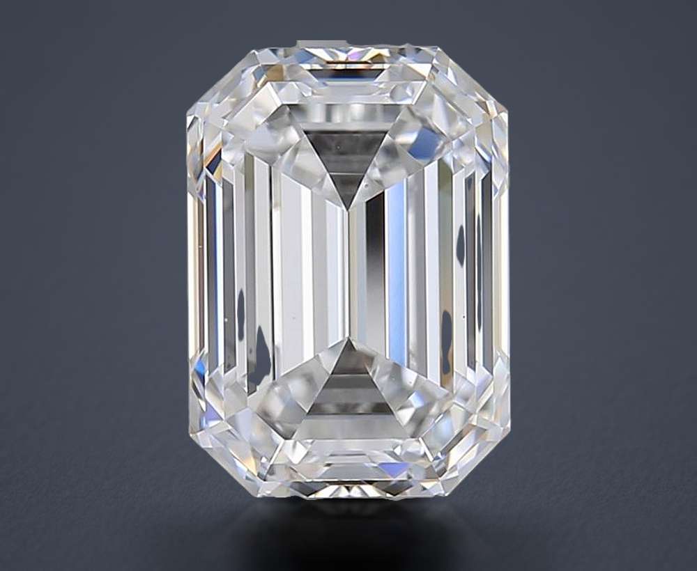 2.53 Carat Emerald Natural Diamond