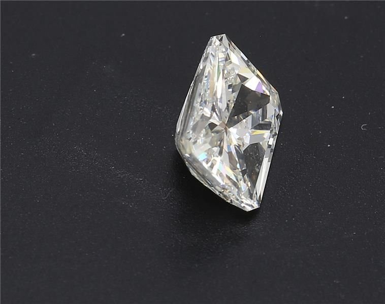 4.03ct K SI1 Very Good Cut Radiant Diamond