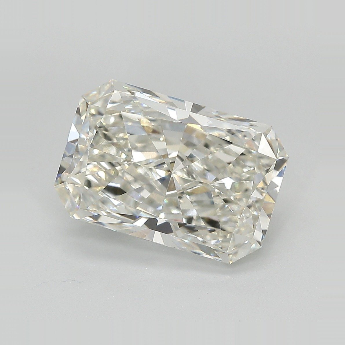 4.94ct H VS1 Rare Carat Ideal Cut Radiant Lab Grown Diamond