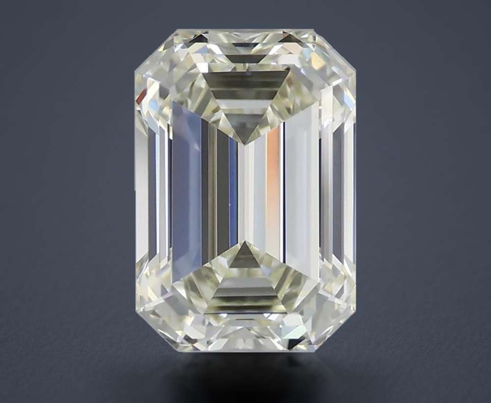 1.31 Carat Emerald Natural Diamond