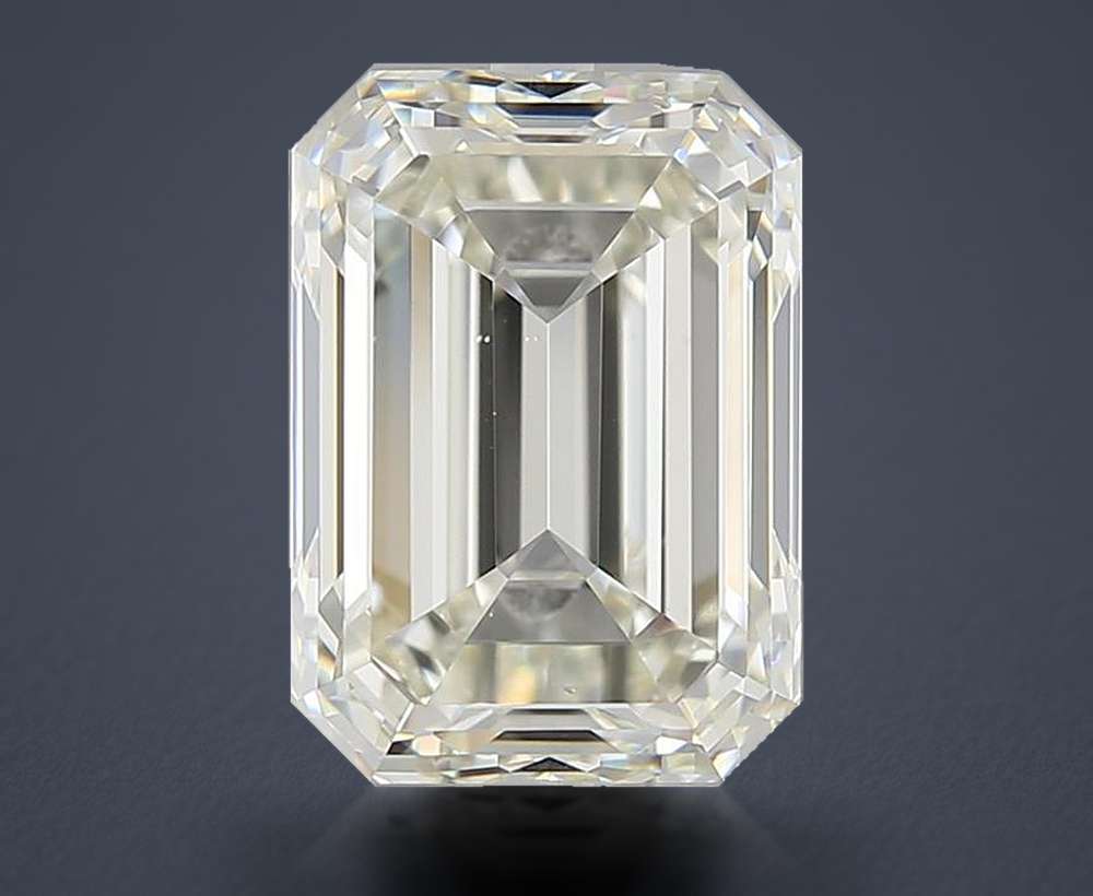 3.01 Carat Emerald Natural Diamond