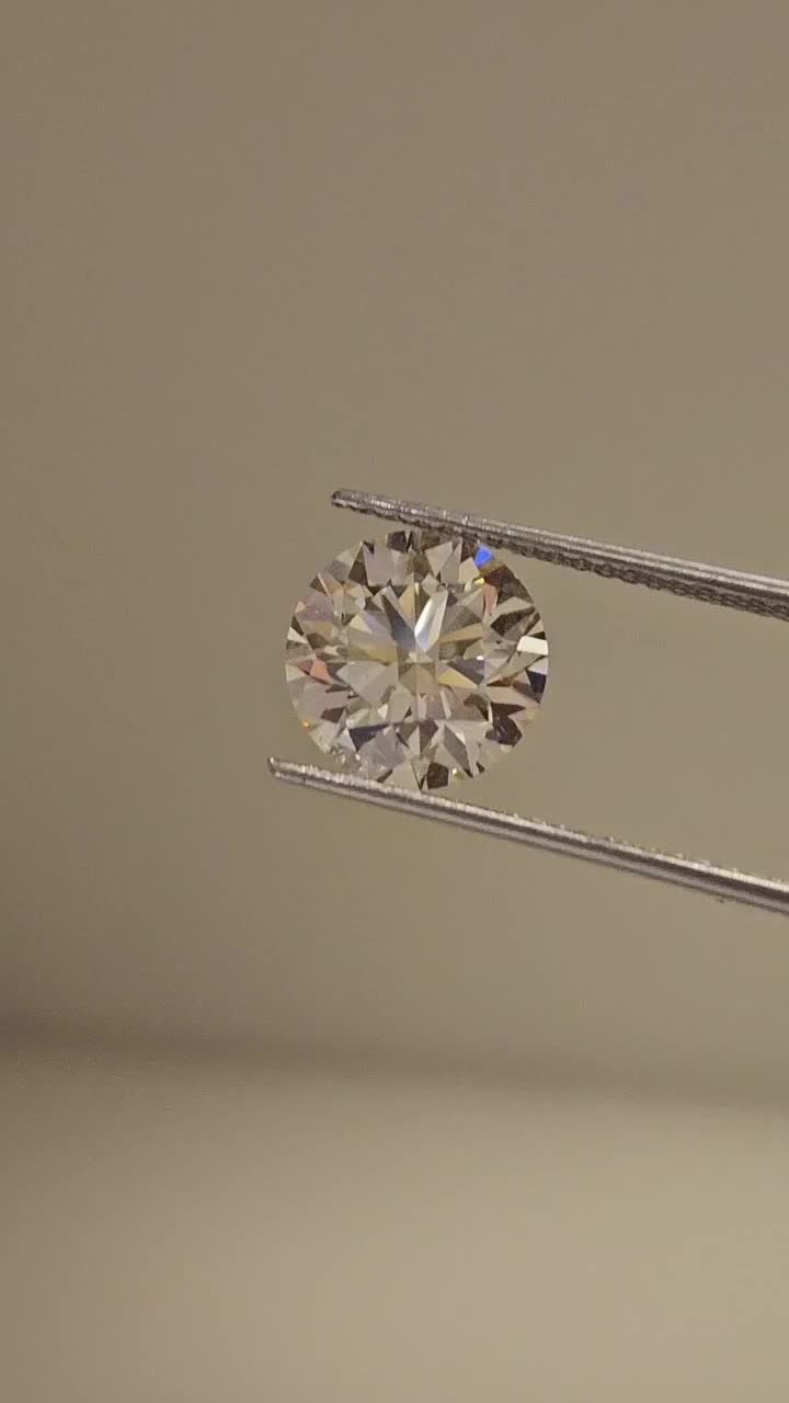 2.51ct K VVS2 Excellent Cut Round Diamond