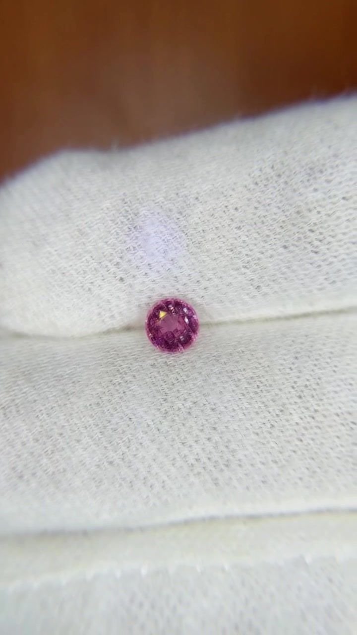 0.55 Carat Pink Round Sapphire