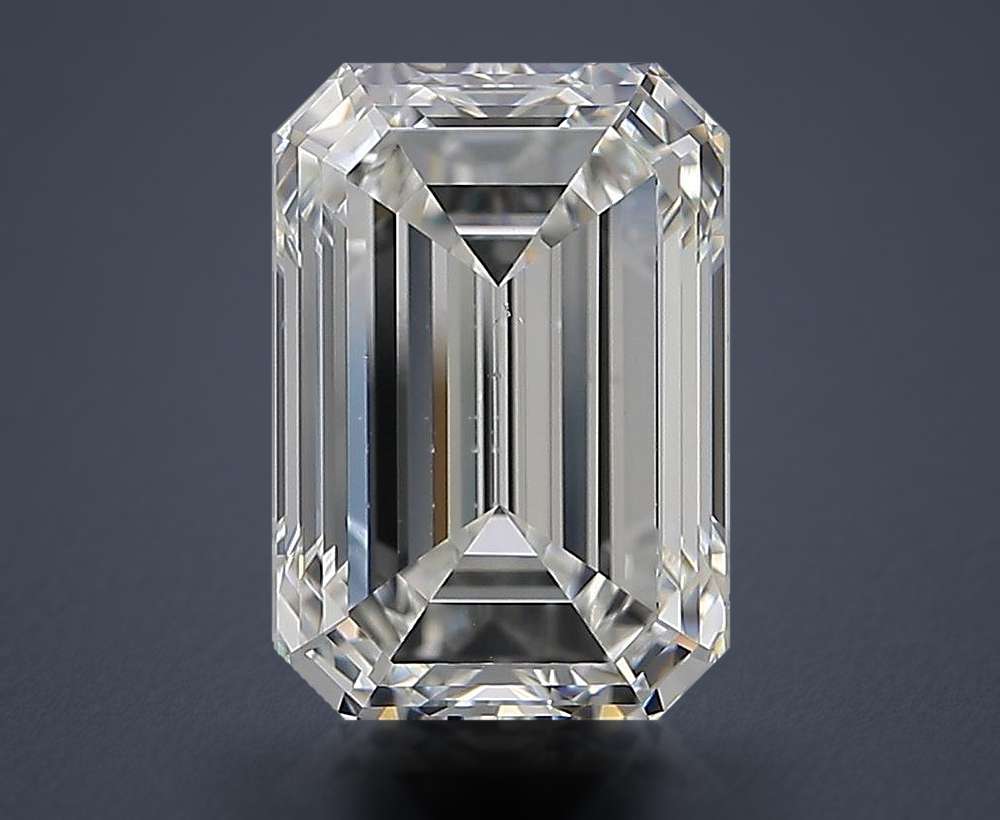 4.50 Carat Emerald Natural Diamond