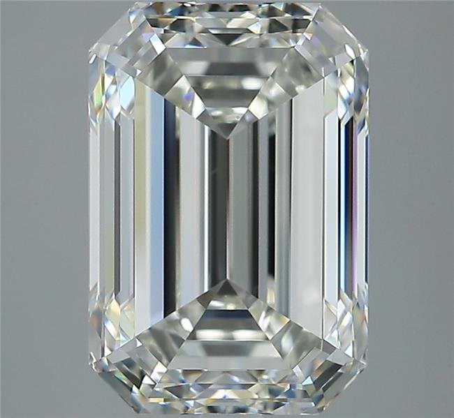 5.01 Carat Emerald Natural Diamond