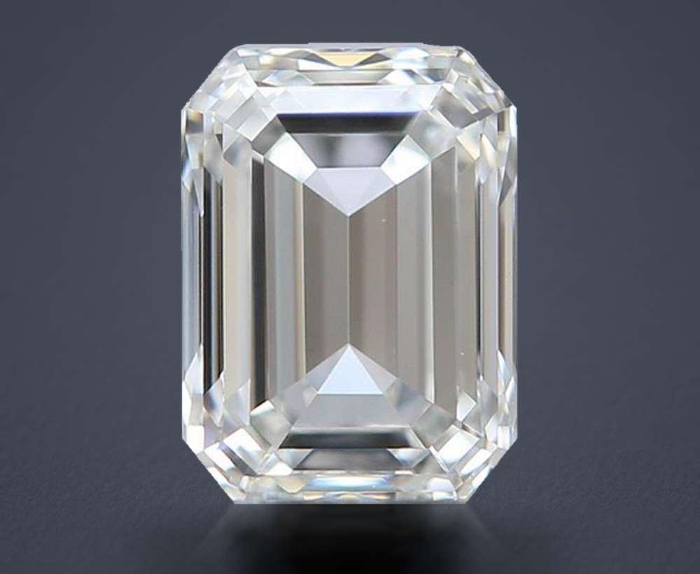0.81 Carat Emerald Natural Diamond