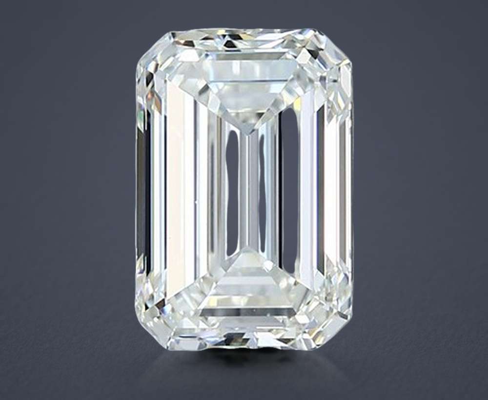 3.52 Carat Emerald Natural Diamond