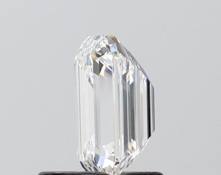 1.00 Carat Emerald Lab Diamond