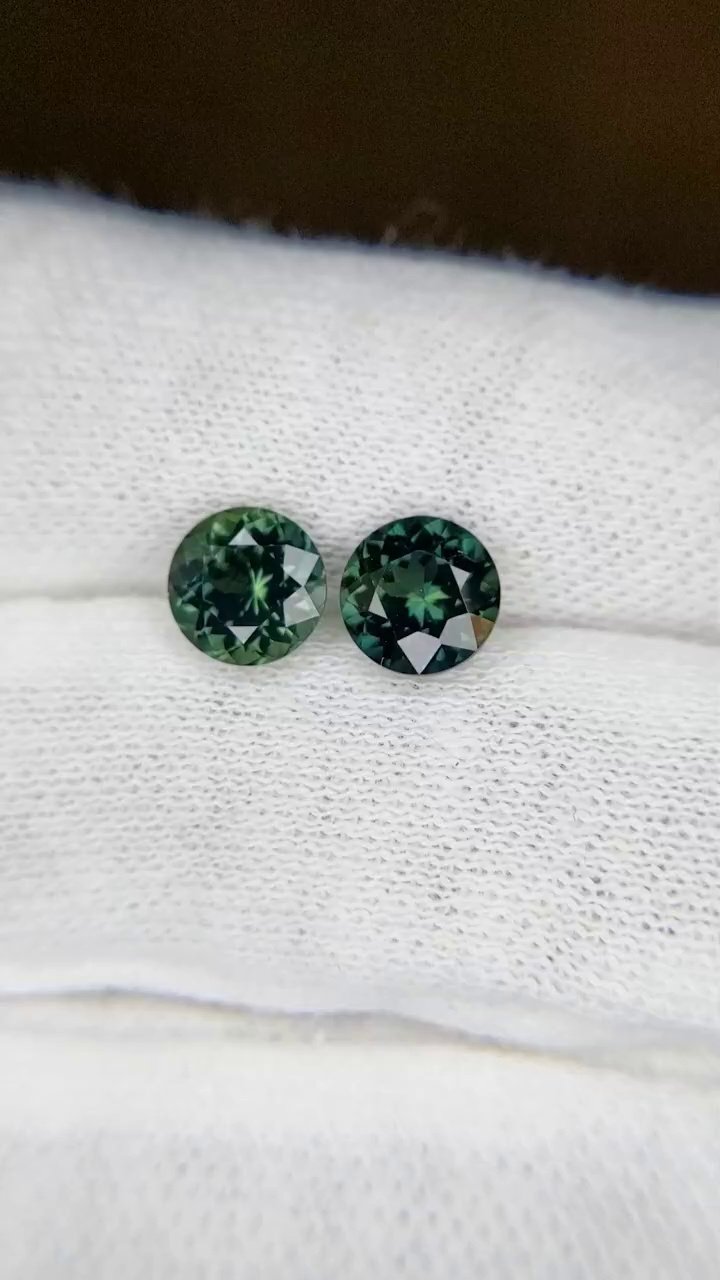 3.09 Carat Green Round Sapphire
