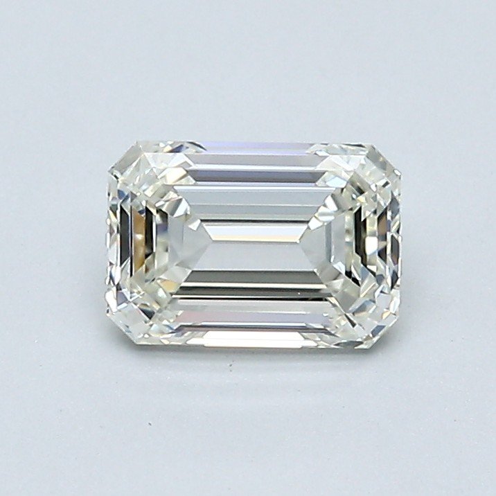 0.81 Carat Emerald Natural Diamond