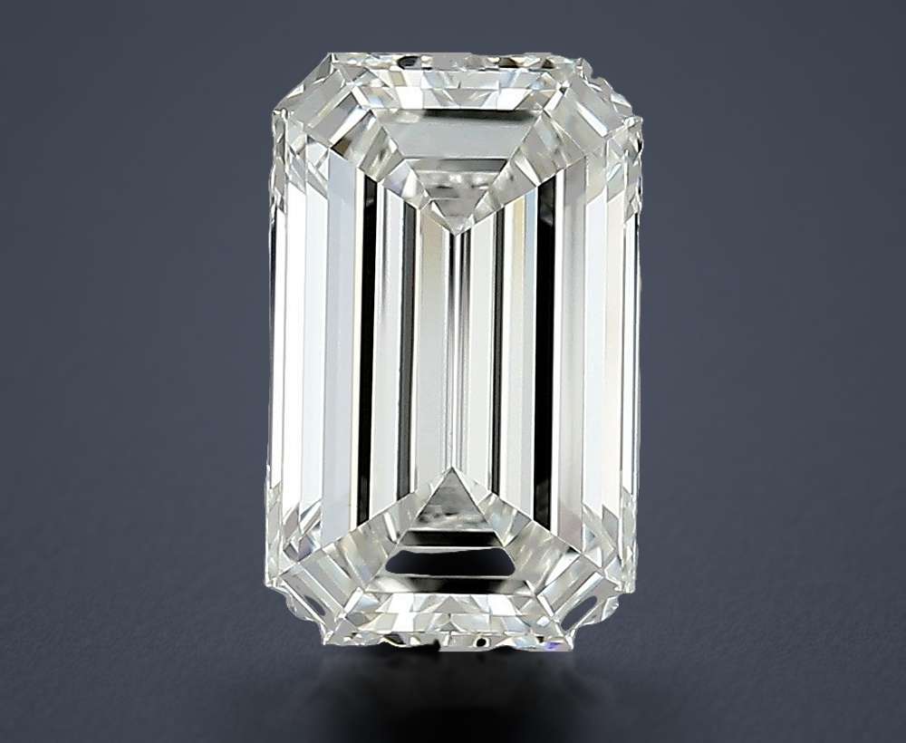 2.30 Carat Emerald Natural Diamond