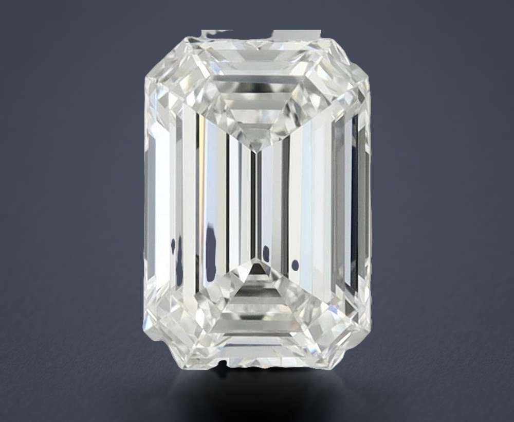 0.32 Carat Emerald Natural Diamond