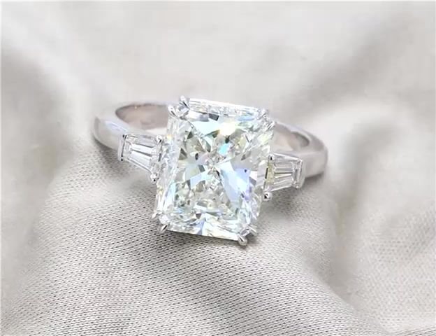 5.03ct I SI2 Rare Carat Ideal Cut Radiant Diamond