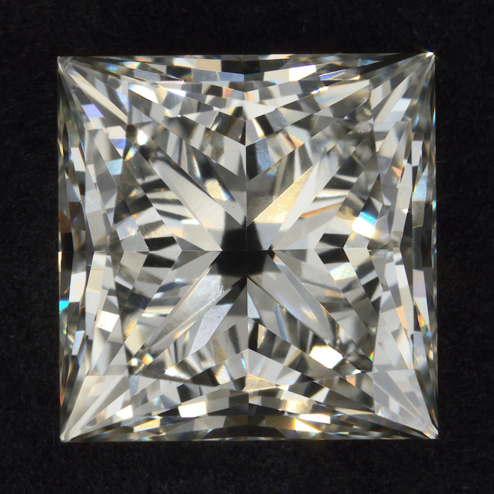 2.55ct J VS2 Excellent Cut Princess Lab Grown Diamond