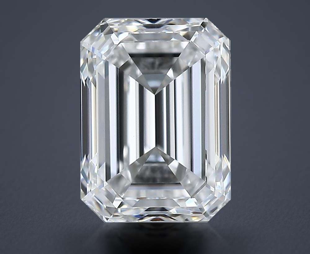 0.90 Carat Emerald Natural Diamond