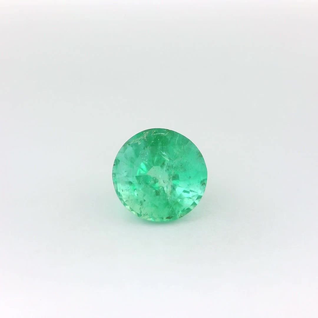 1.62 Carat Green Round Emerald