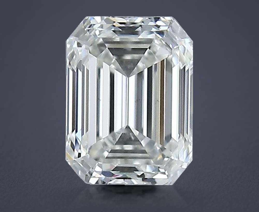 0.30 Carat Emerald Natural Diamond