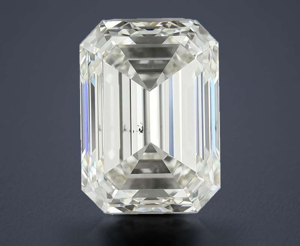 1.85 Carat Emerald Natural Diamond