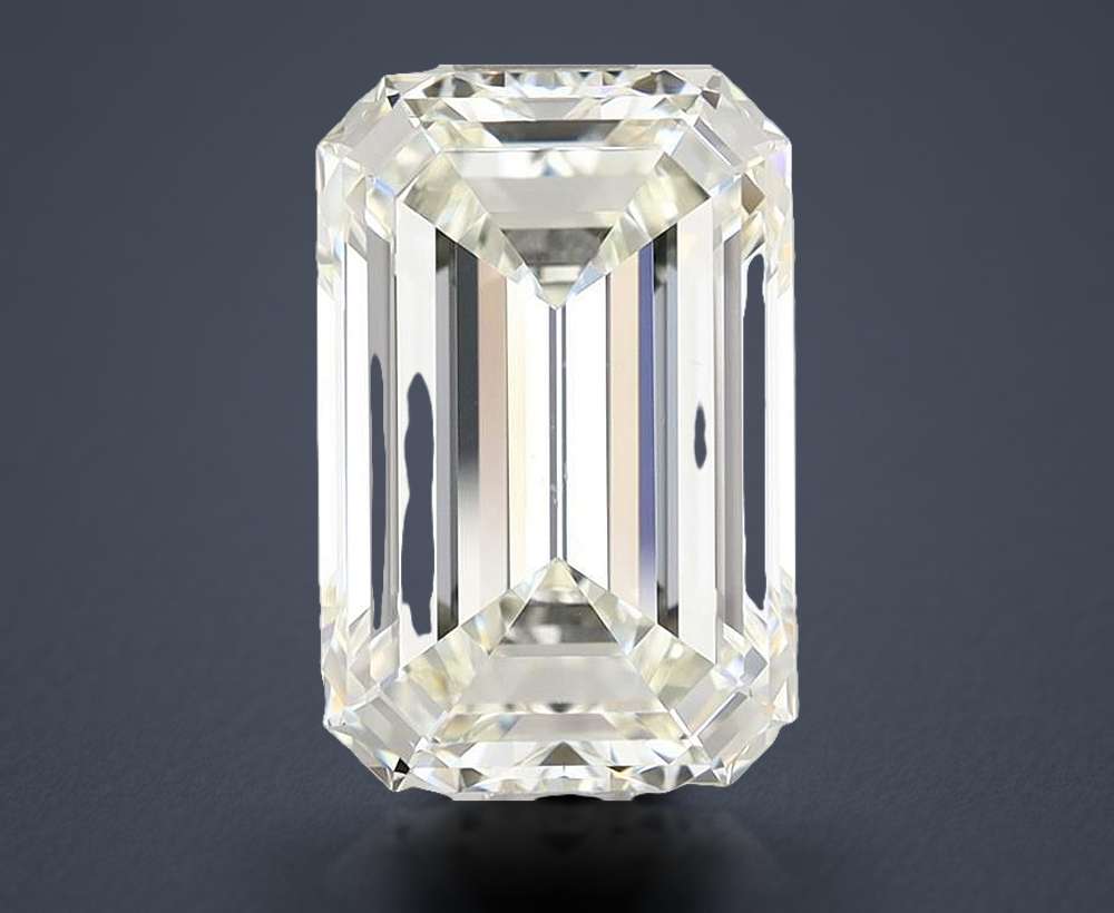 5.01 Carat Emerald Natural Diamond