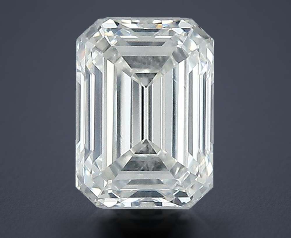 0.41 Carat Emerald Natural Diamond