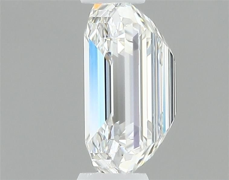 0.40 Carat Emerald Natural Diamond