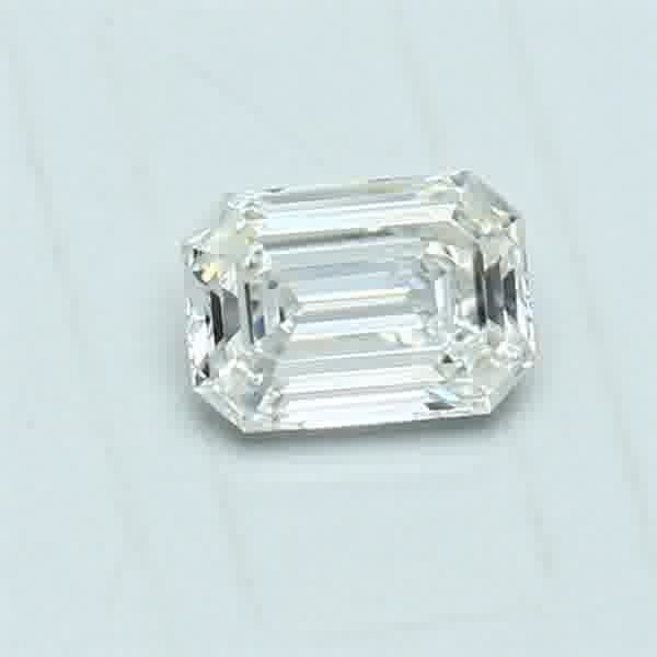 0.50ct I VVS1 Rare Carat Ideal Cut Emerald Diamond