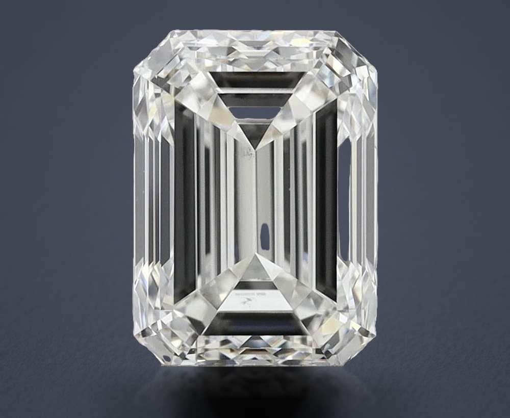 1.90 Carat Emerald Natural Diamond