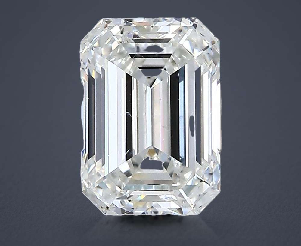 2.01 Carat Emerald Natural Diamond