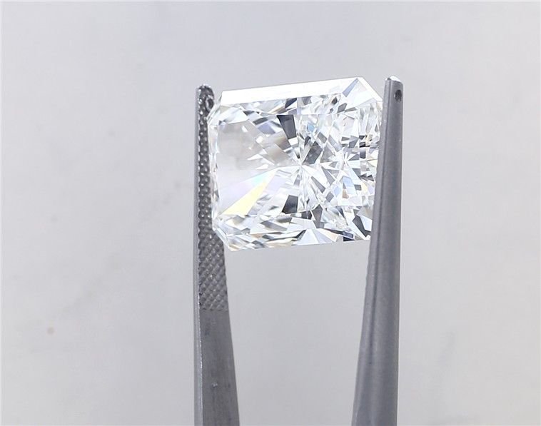 15.09ct F VS1 Rare Carat Ideal Cut Radiant Lab Grown Diamond