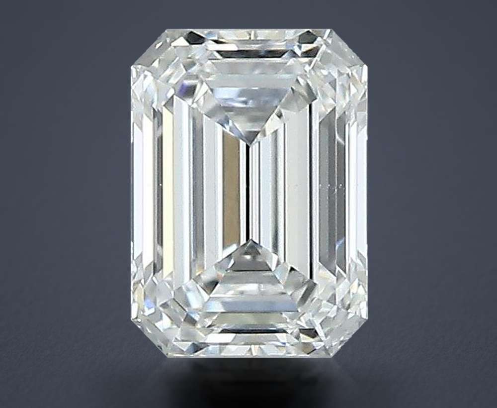 0.31 Carat Emerald Natural Diamond