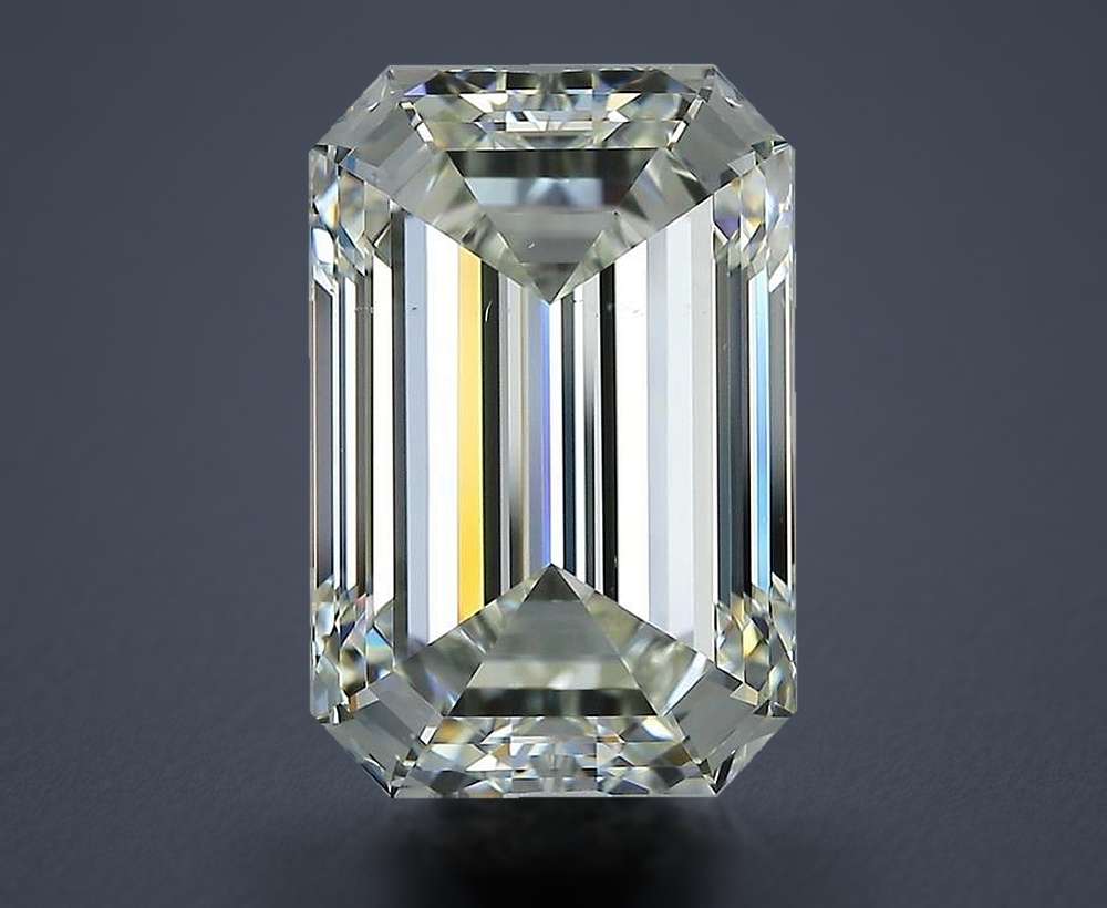 7.01 Carat Emerald Natural Diamond