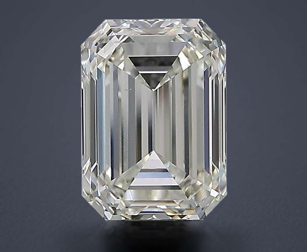3.01 Carat Emerald Natural Diamond