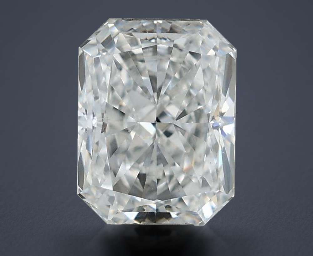 0.60 Carat Radiant Natural Diamond