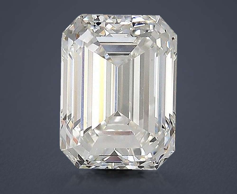 2.50 Carat Emerald Natural Diamond