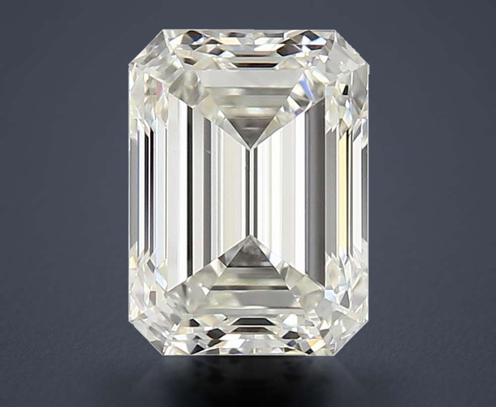 0.60 Carat Emerald Natural Diamond