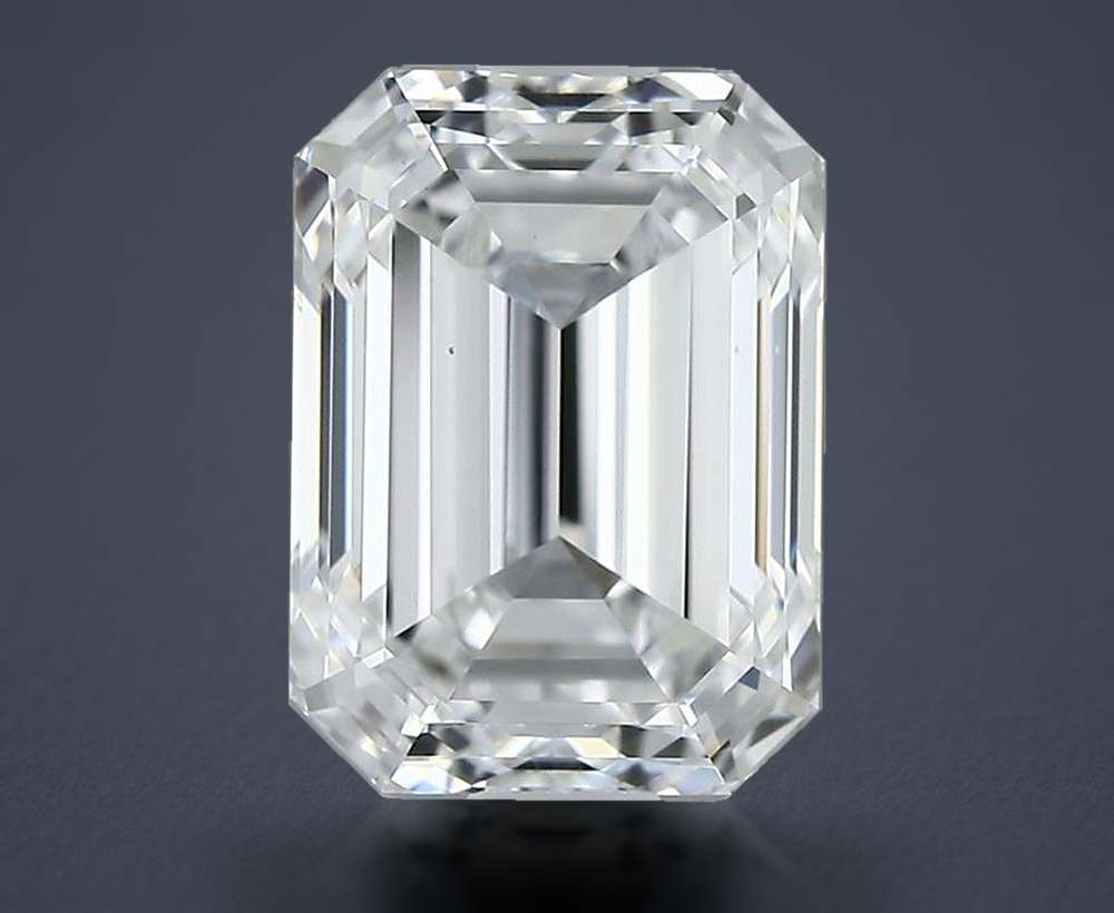 1.31 Carat Emerald Natural Diamond