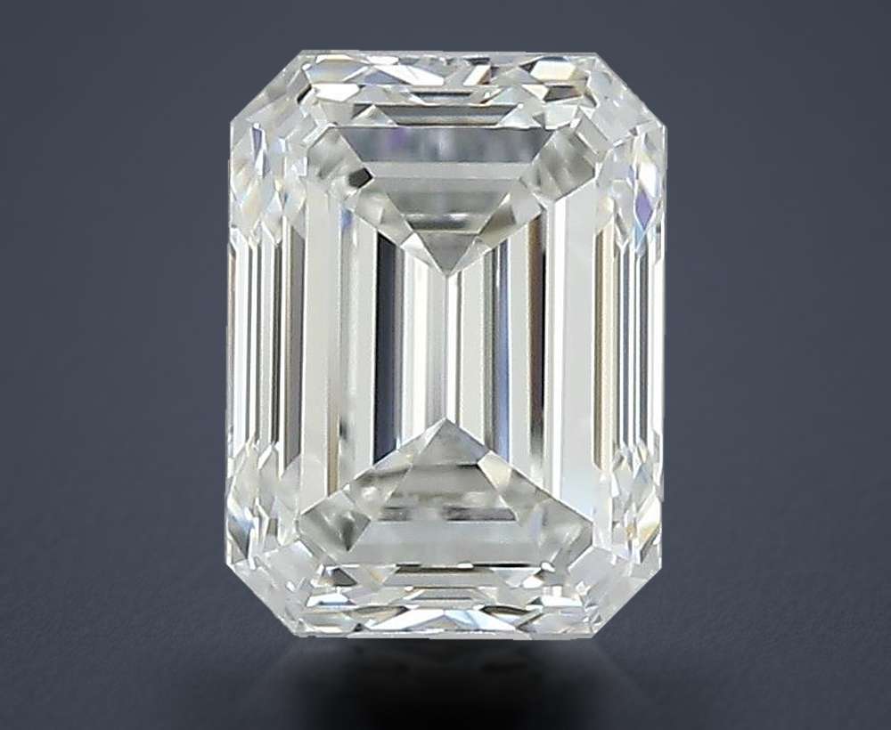 0.90 Carat Emerald Natural Diamond