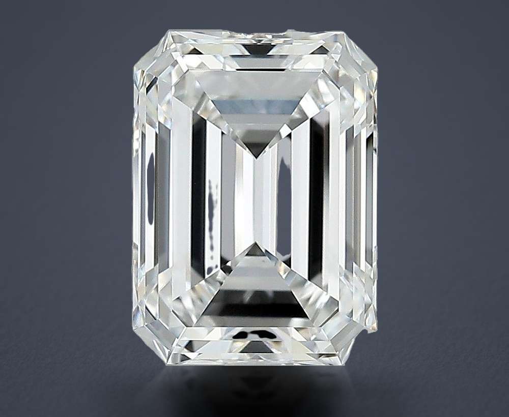 3.61 Carat Emerald Natural Diamond