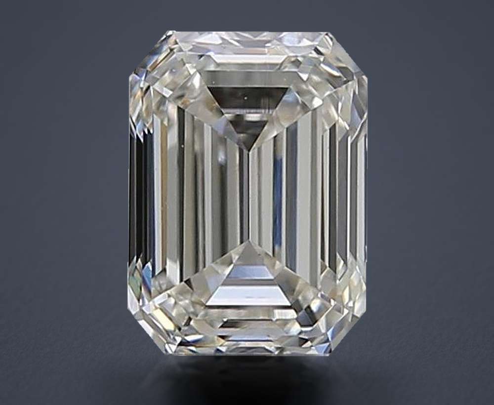 0.70 Carat Emerald Natural Diamond
