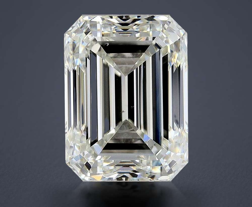 2.01 Carat Emerald Natural Diamond
