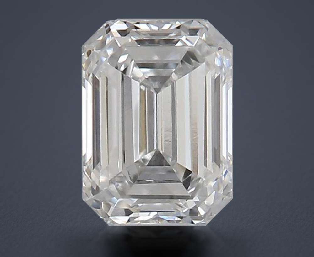 0.36 Carat Emerald Natural Diamond