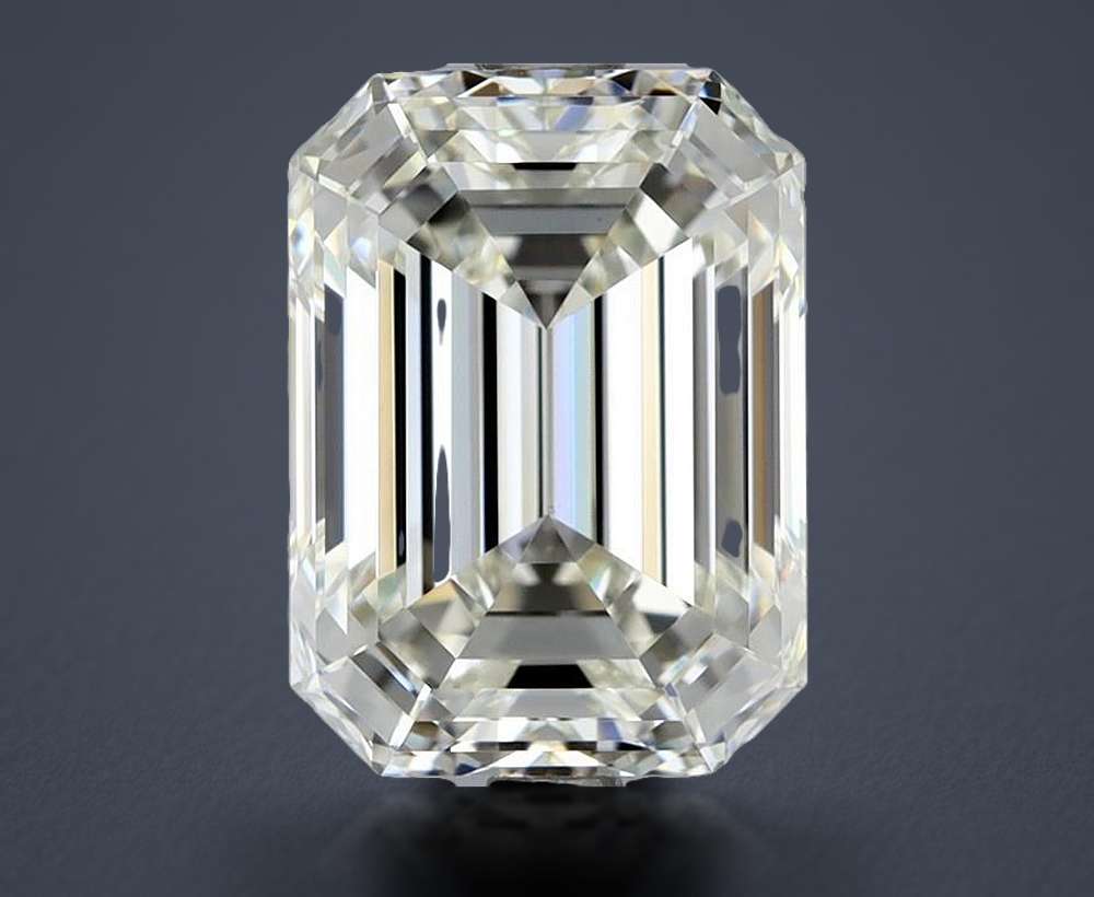 3.01 Carat Emerald Natural Diamond