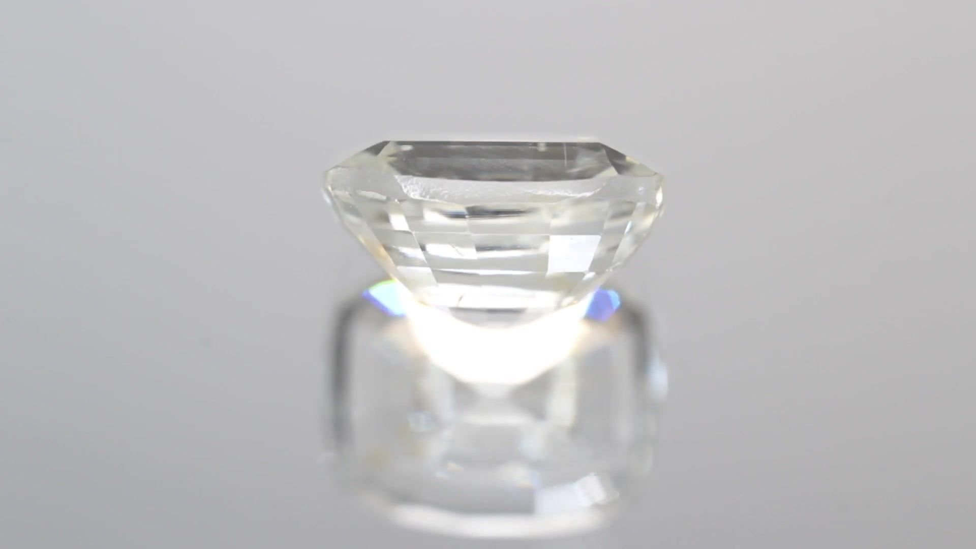 2.62 Carat Yellow Cushion Sapphire