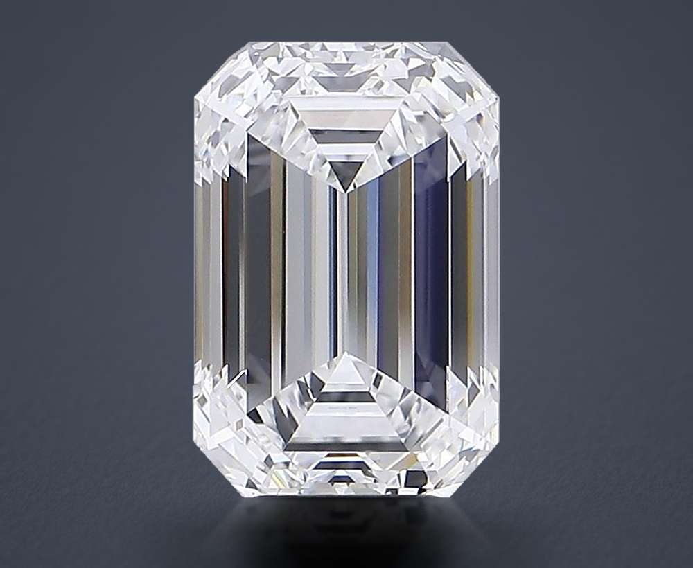 6.08 Carat Emerald Natural Diamond